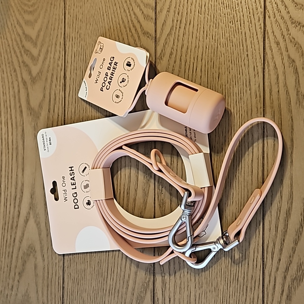 Wild One Leash & Poop Bag Carrier